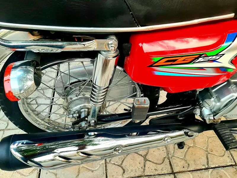Honda CG 125 2023 Red Febulus PREMIUM Class Honda FOR SALE!