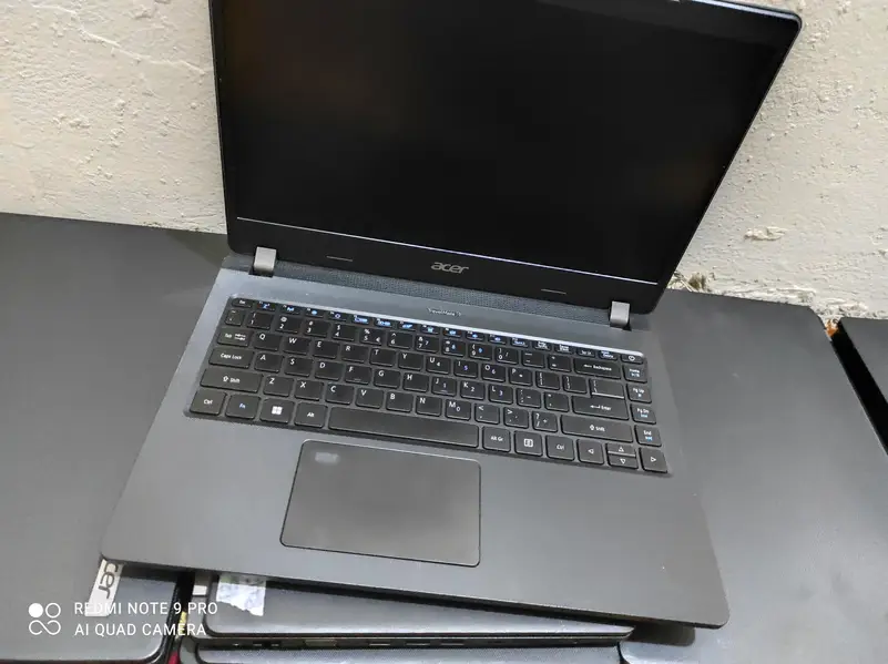 Acer core i3 10th gen 8gb 128gb
