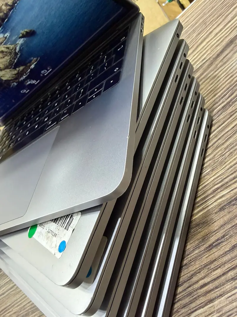 Apple Macbook Pro 2017 | 256gb & 512gb At Best Price