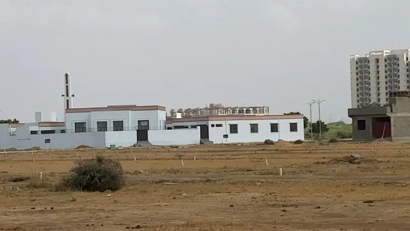 522 sq House for sale sachal sarmast society scheme 33 nice location lease