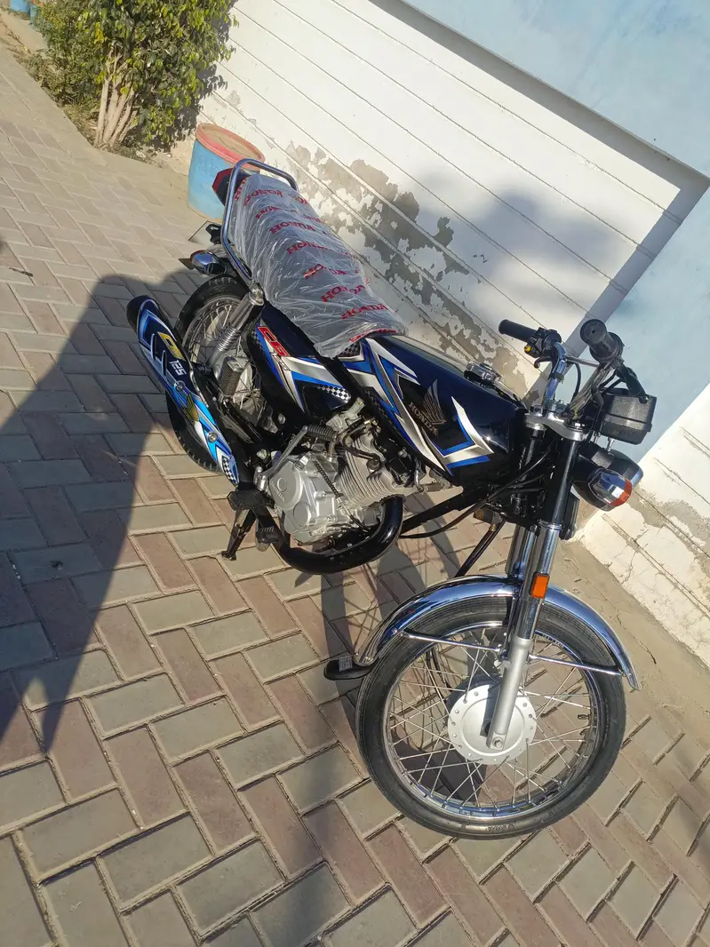 Honda | CG 125 | Model 2025 (217500)