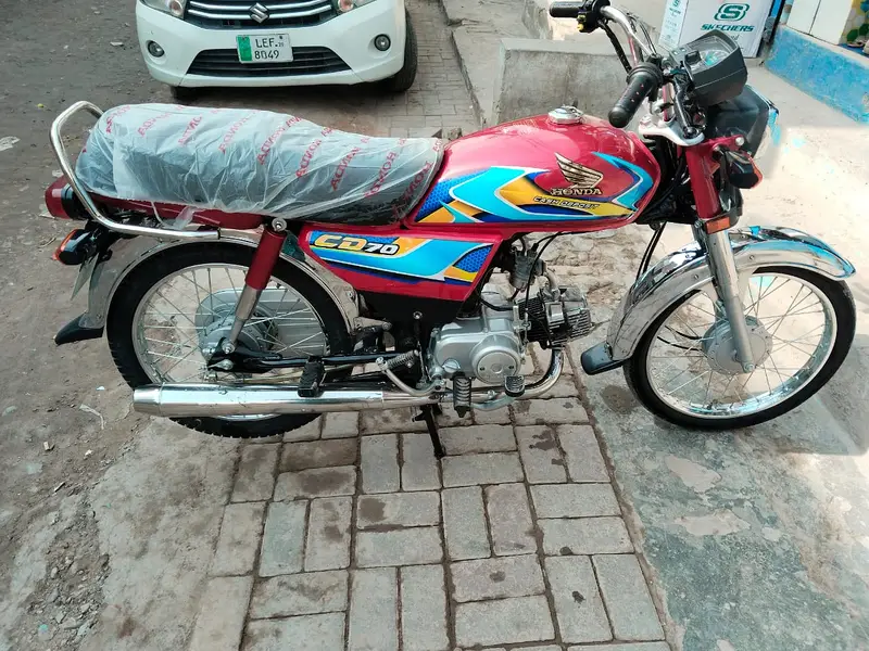 Honda CD 70 Model 2018 | 2019 Registered 14386 KMS Call 0305 - 2917690
