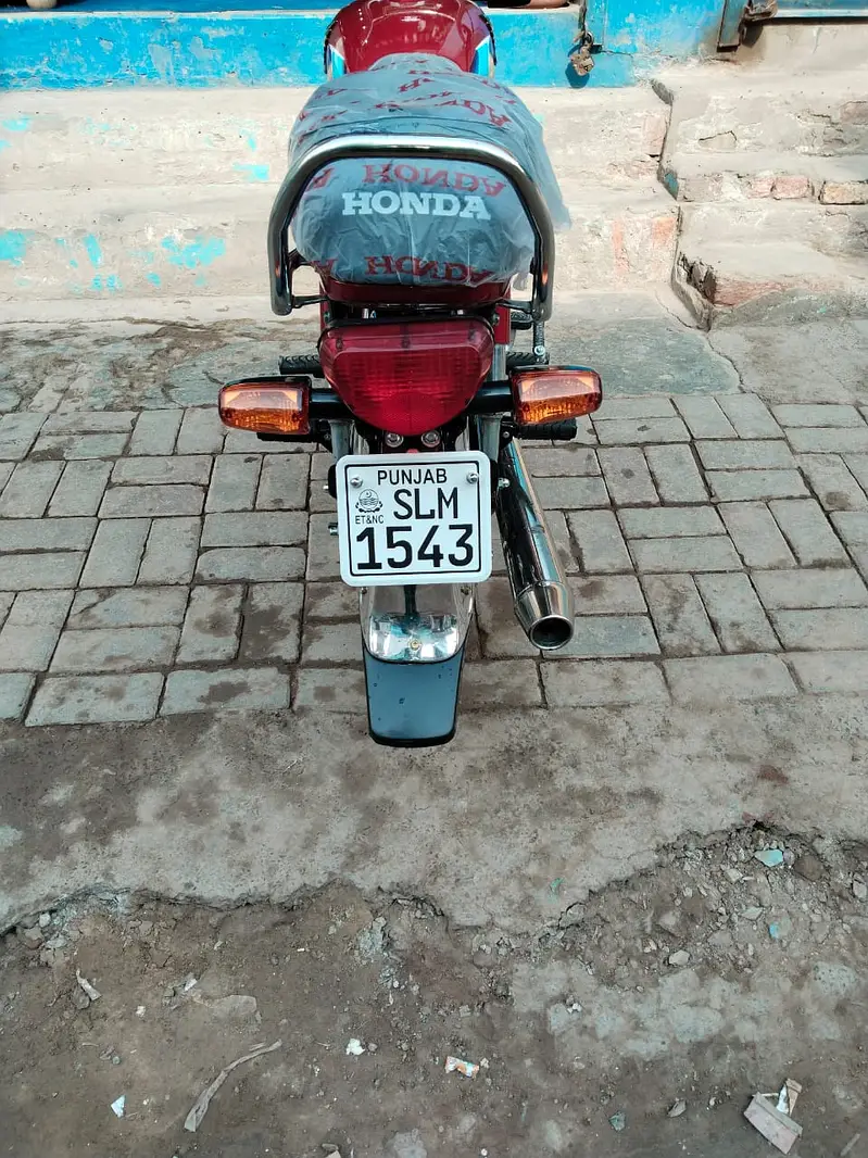 Honda CD 70 Model 2018 | 2019 Registered 14386 KMS Call 0305 - 2917690