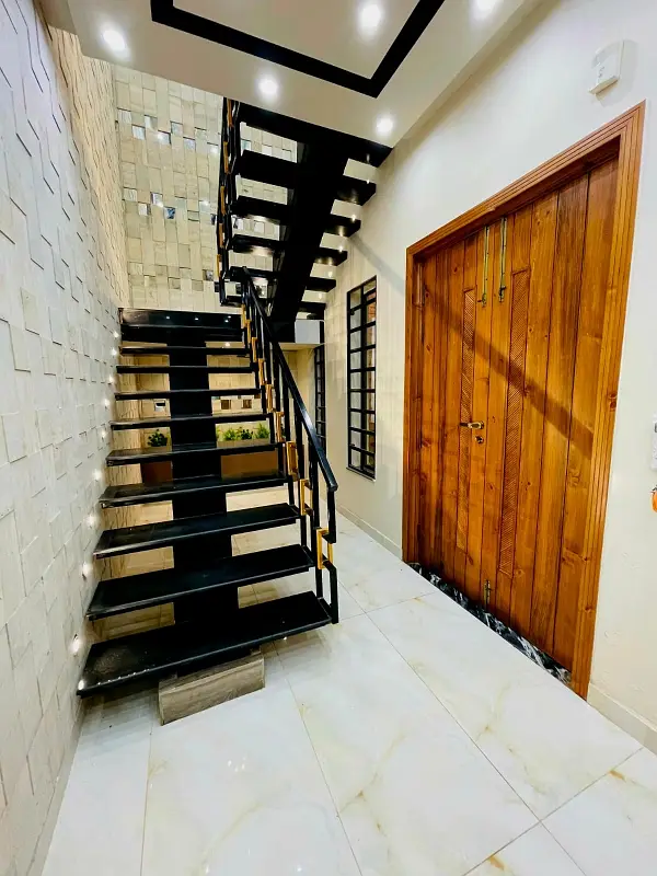 5 Marla Lavish House For sale Near Canal Road Faisalabad