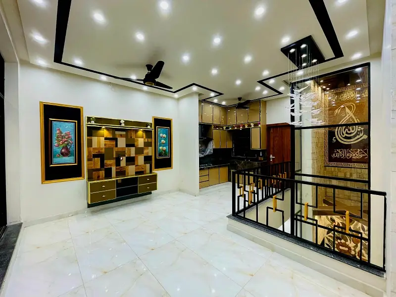 5 Marla Lavish House For sale Near Canal Road Faisalabad