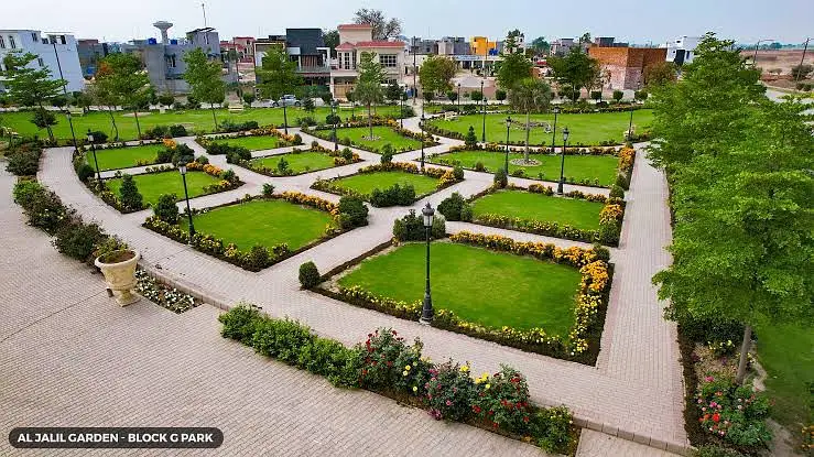 10-Marla Possession Plots Available On Cash At Minimum Price In LDA Approved Society