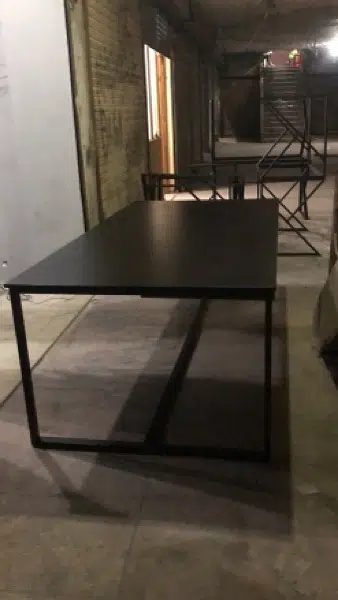 Conference Table/ Meeting Table