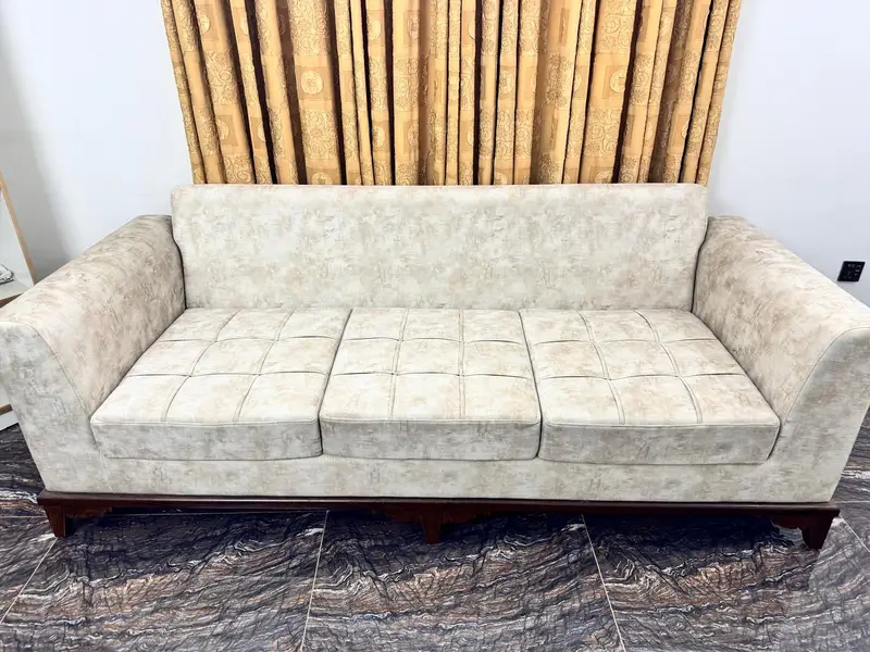 5 Seater Sofa Set, Slightly Used