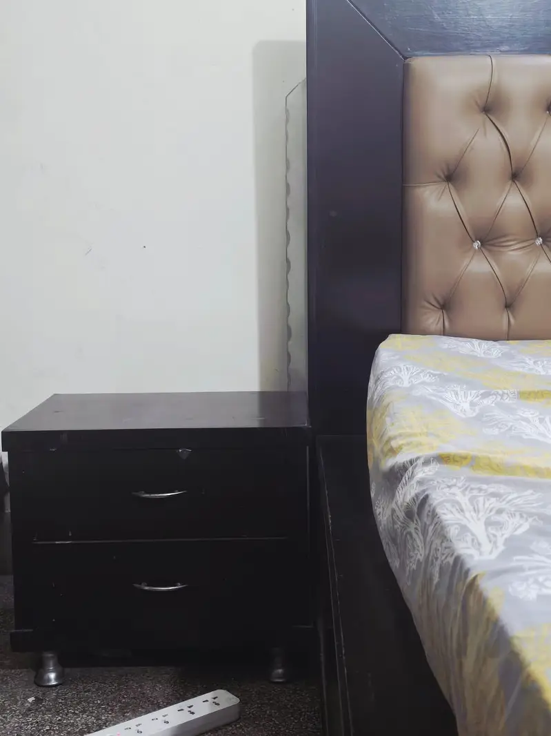 Bed set // double bed with side tables and mattress// bed set for sale