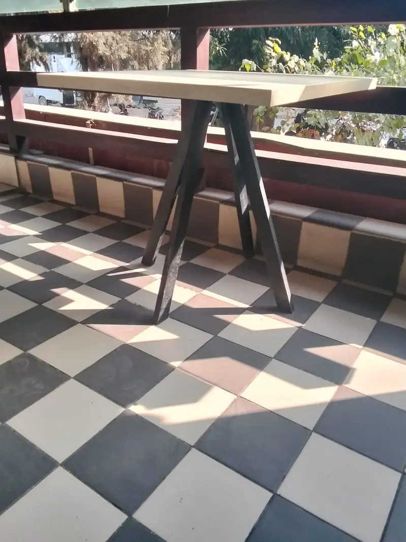 Restaurant Table//Dining table/Big Szie Dining Table/Small Szie dining