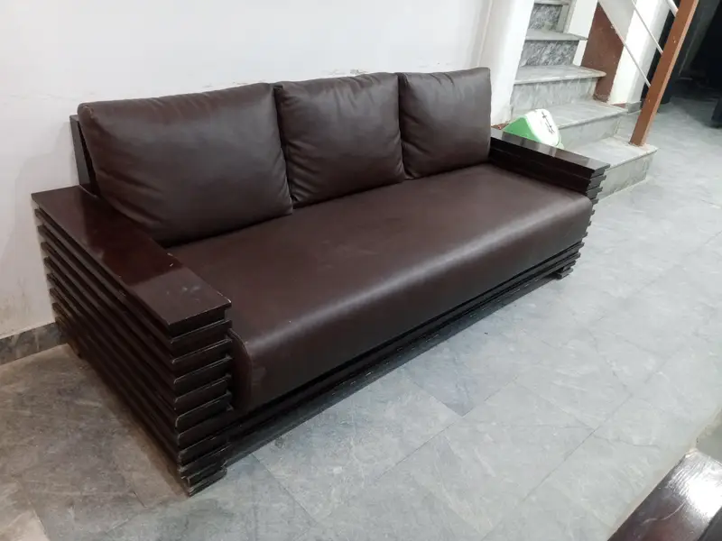 Sofa Set 7 seater good condition