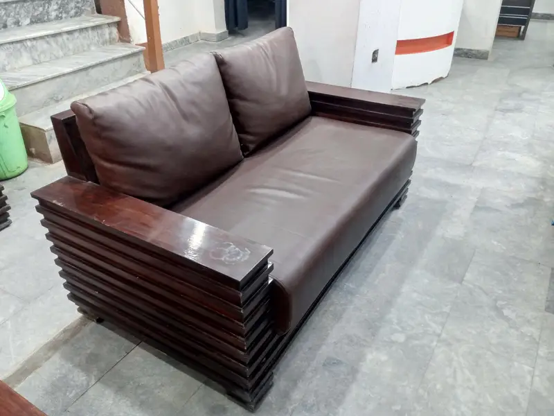 Sofa Set 7 seater good condition