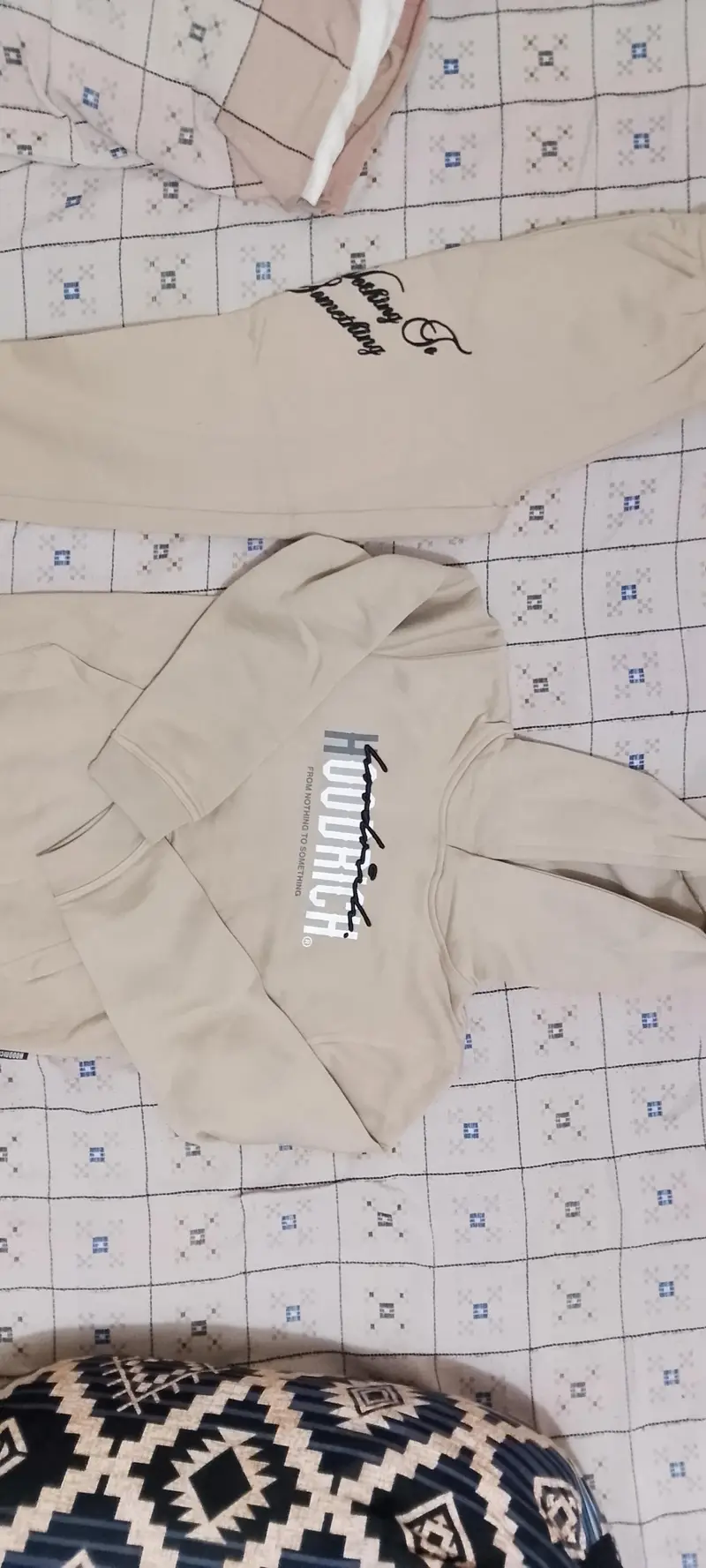 Hoodies/Sweatshirt/Trousers/Zipper/Pullover hoodies