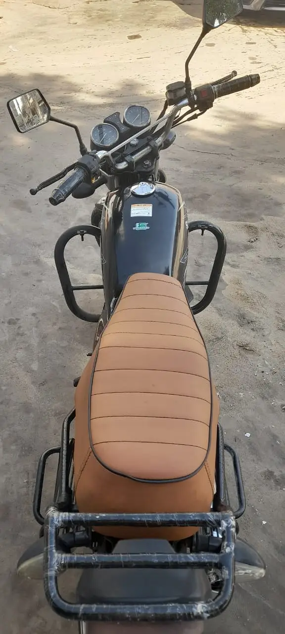 Suzuki GS 150 SE | Model 2017 | Excellent Condition |