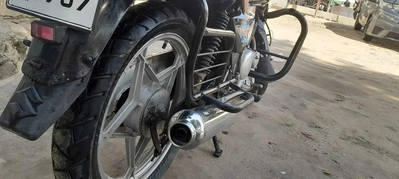 Suzuki GS 150 SE | Model 2017 | Excellent Condition |