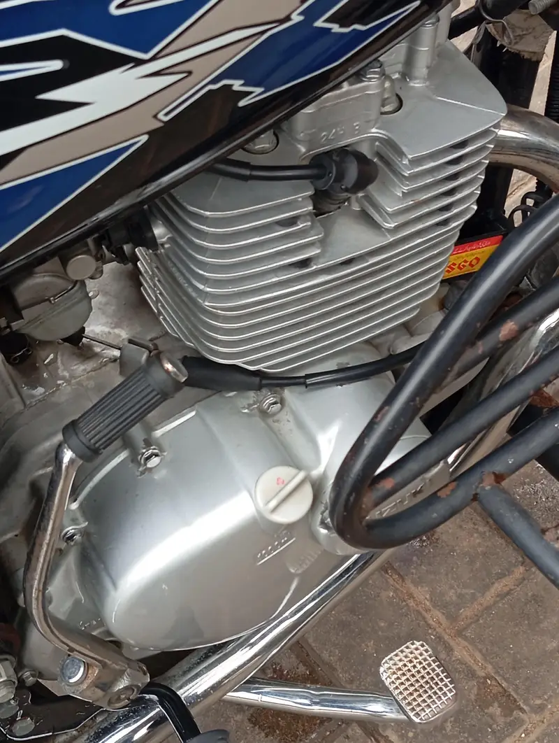 Suzuki GS 150 SE | Model 2022 | Excellent Condition | Total Genuine