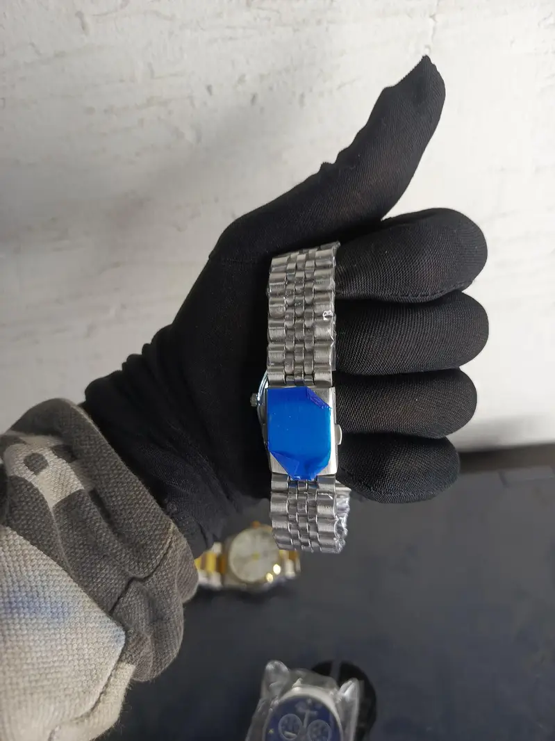 buy 1 get 1Aura watch free