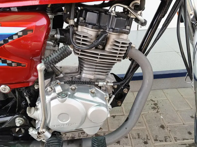 Honda 125 neat clean total Genuine