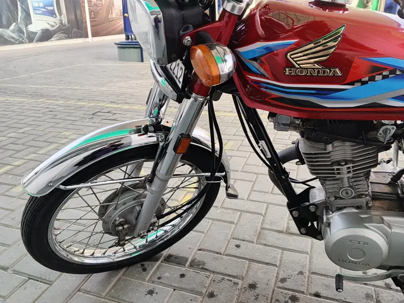 Honda 125 neat clean total Genuine