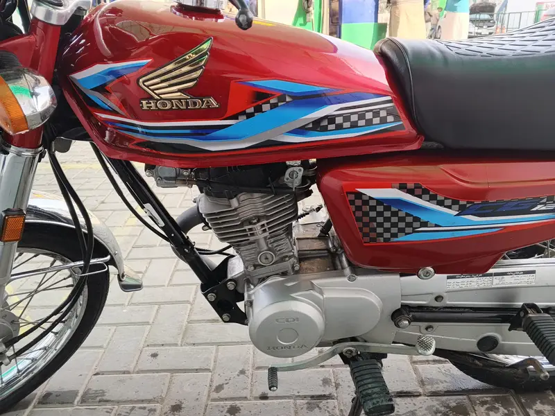 Honda 125 neat clean total Genuine