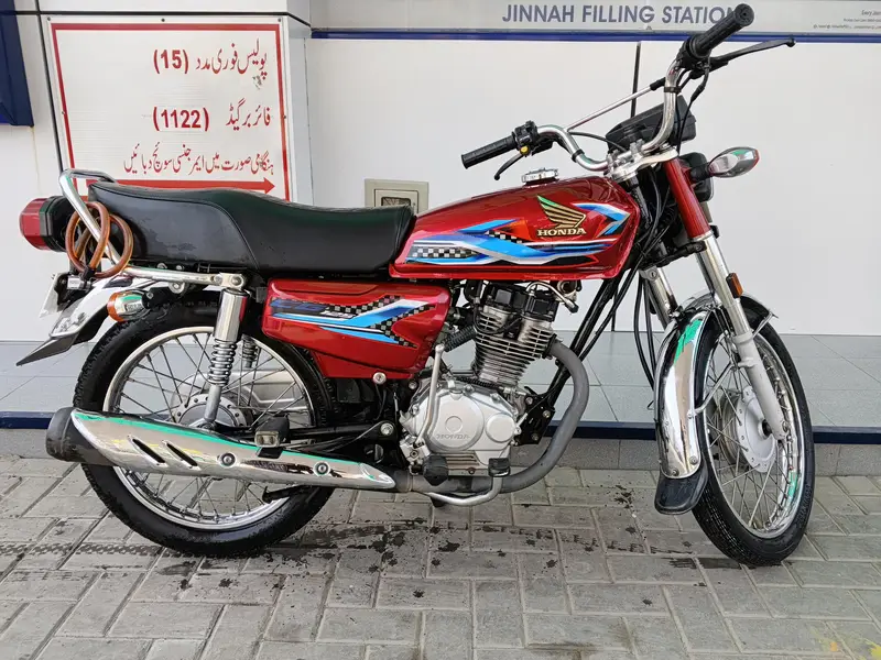 Honda 125 neat clean total Genuine