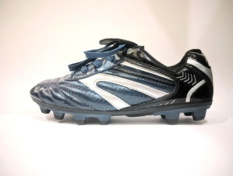 Football shoes