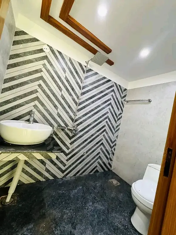 5 Marla Brand New House Available For Rent