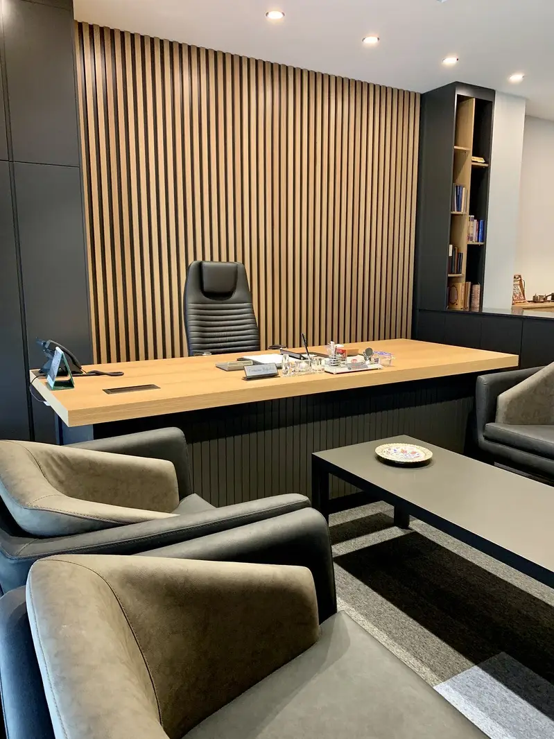 Fully Furnished Office For Rent On Muree Road 50 Seats