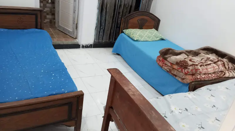 ROOM FOR GIRLS IN GIRLS HOSTEL SATELLITE TOWN