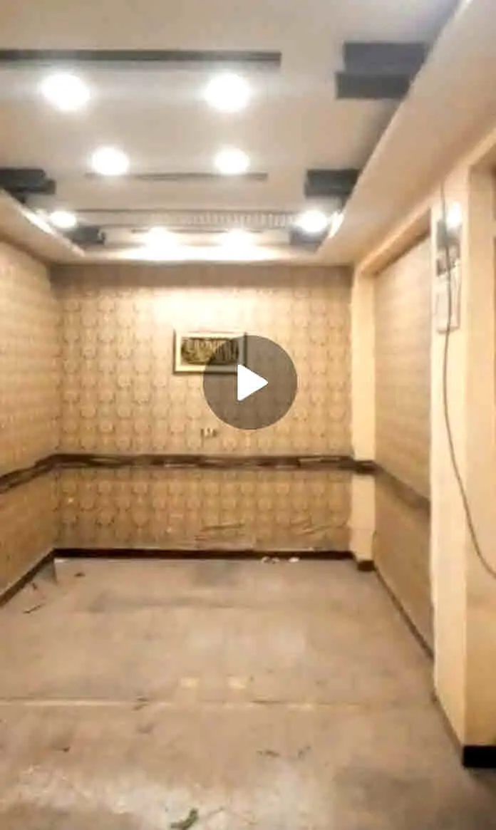 SHOP AVAILABLE FOR RENT