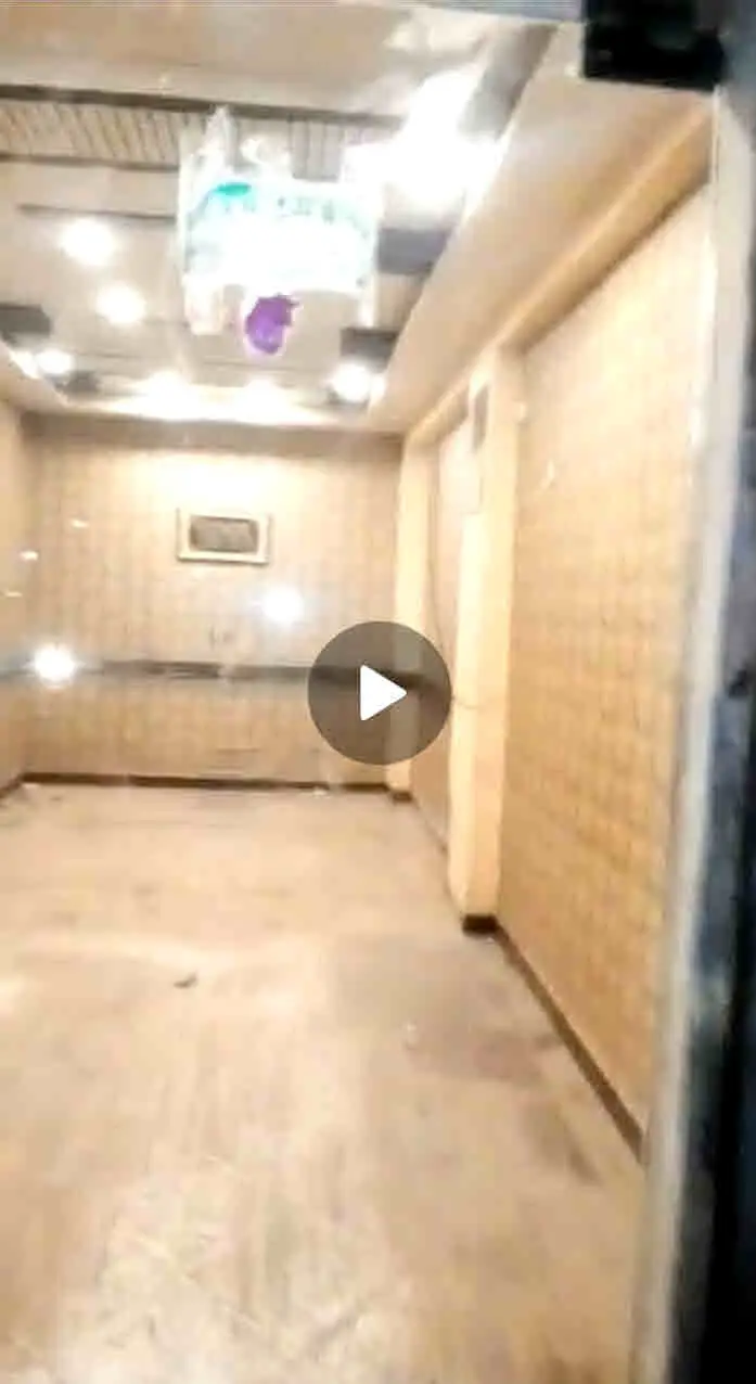 SHOP AVAILABLE FOR RENT