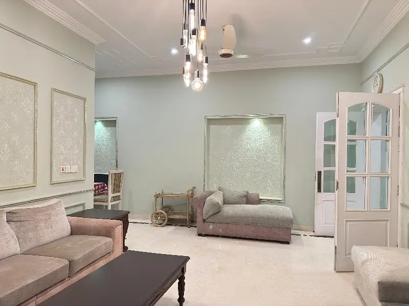 10 Marla Brand new House For Rent