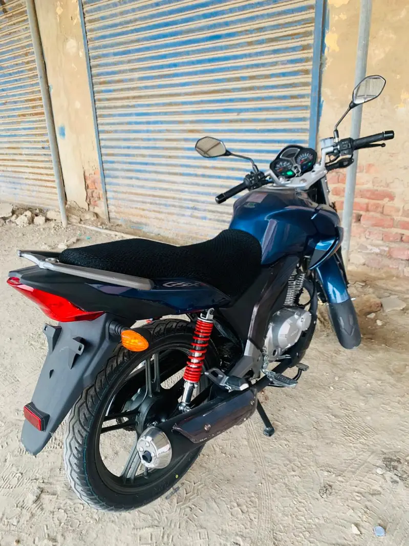 Suzuki GS-125 2025