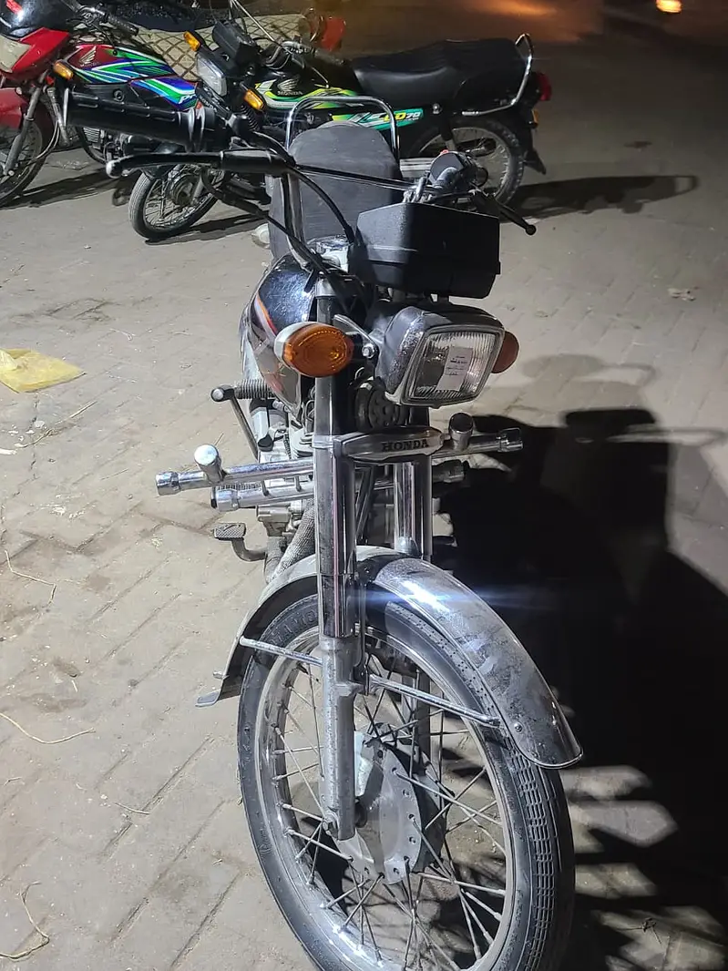 Honda CG 125 | 2022 Model | Honda in Bikes | Totally Genuine