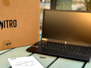 ACER NITRO V15 i7 RTX 4060 8GB