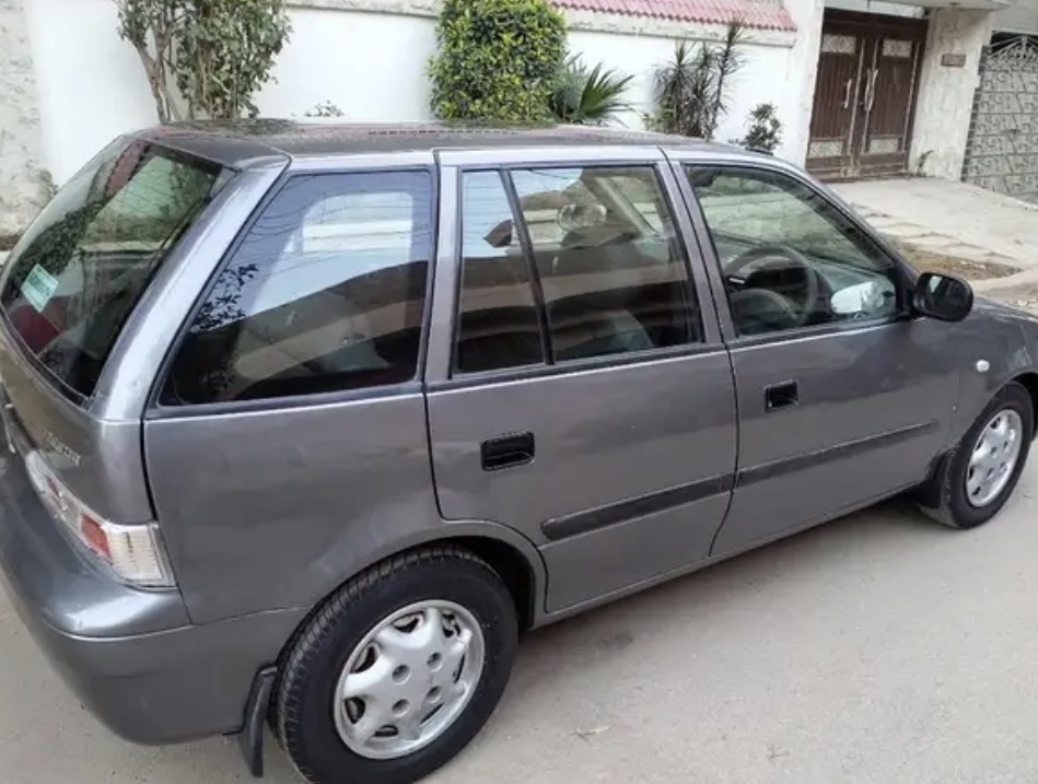 Suzuki cultus 2011