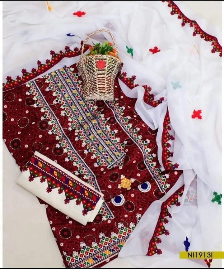 ZABEE’S COLLECTION – Mehroon, Lawn & Multani Ajrak 3-Pieces Unstitched