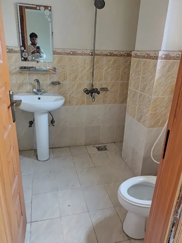 1 BEDROOM FLAT AVAILABLE FOR RENT