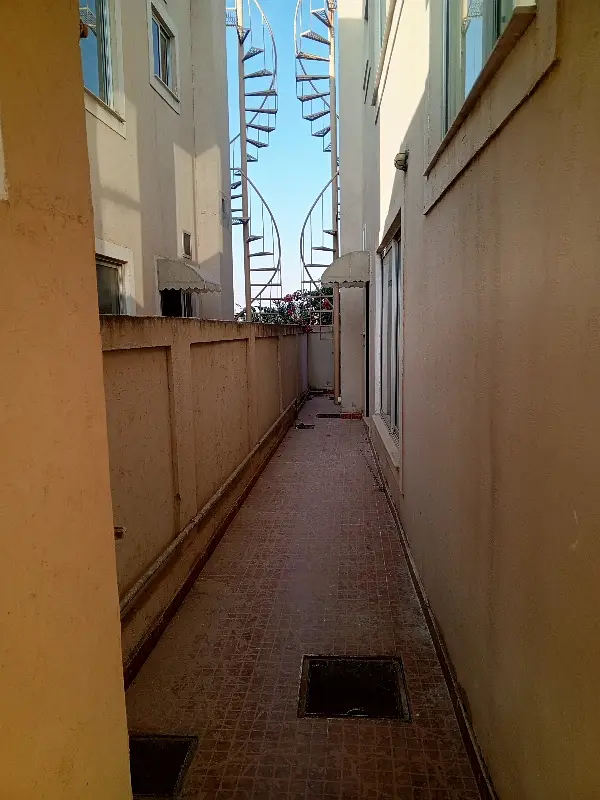 08 MARLA HOUSE AVAILABLE FOR RENT