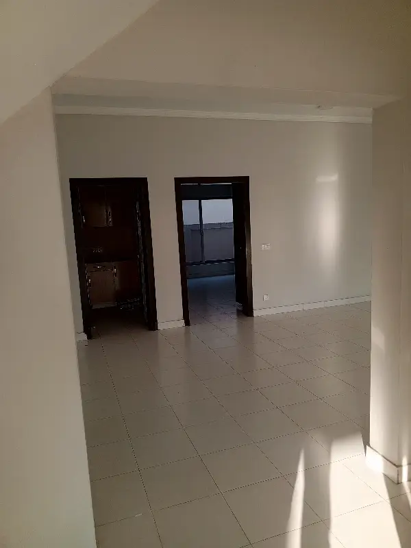 08 MARLA HOUSE AVAILABLE FOR RENT