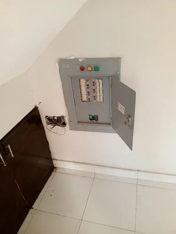 08 MARLA HOUSE AVAILABLE FOR RENT