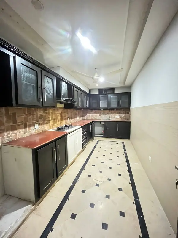 Open Basment Available In E11 3bed + Drawing Room Powder Room No Servnt Car Portch Open Gas Eltricity Intrince Sparit Demand . 1.30lac