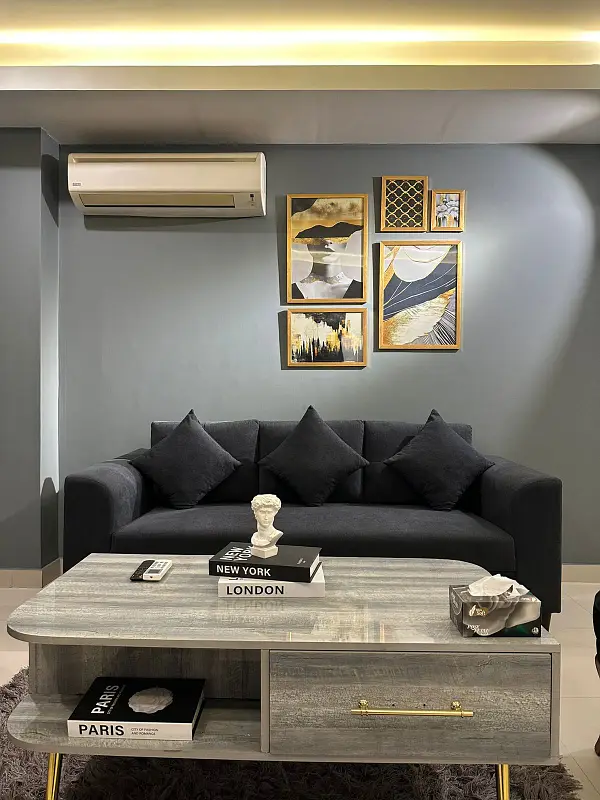 House portion apartment available for daily basis