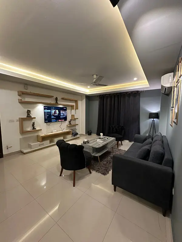 House portion apartment available for daily basis