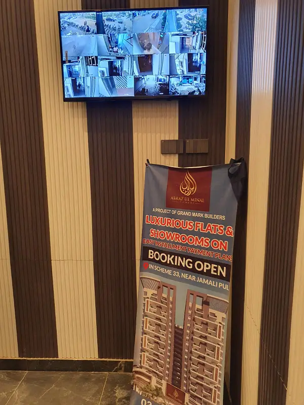 OFFICE FOR RENT AT MAIN MUNAWAR CHOWRANGI