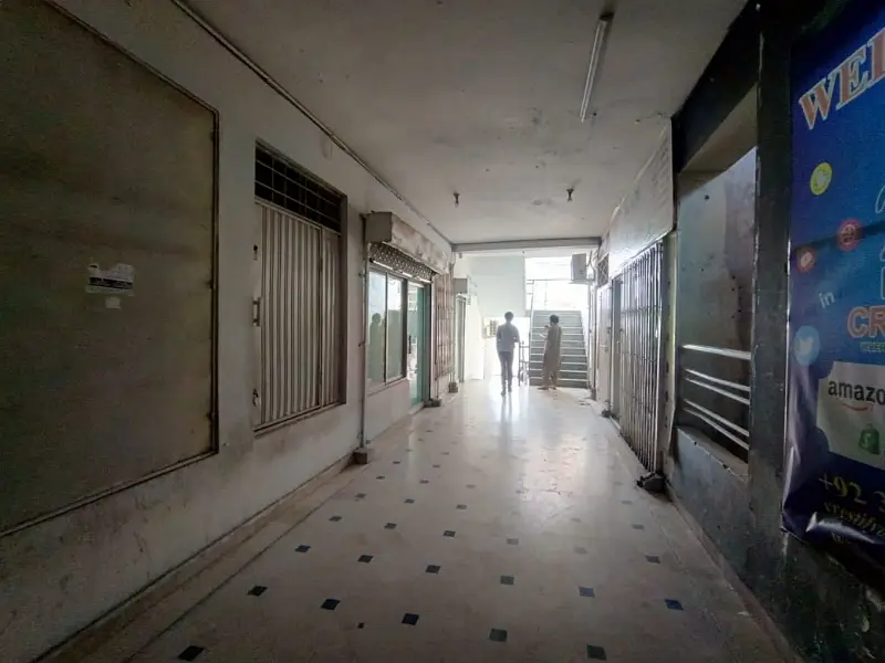 1000 Square Feet Office For rent In I-8