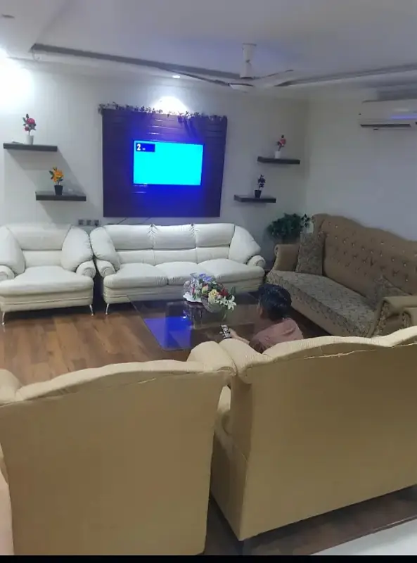 Two bedroom phr day sort time for available