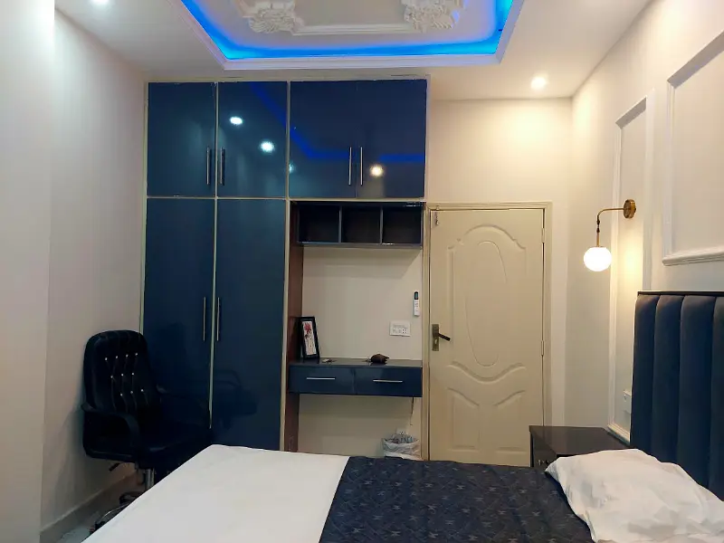 1BHK Fully Furnished Flat available For Rent In Block H-3 Johar Town Lahore