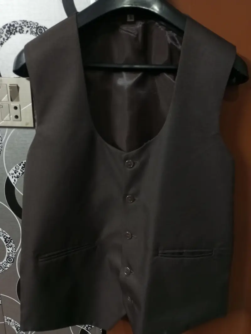 Three peice in Light brown colour