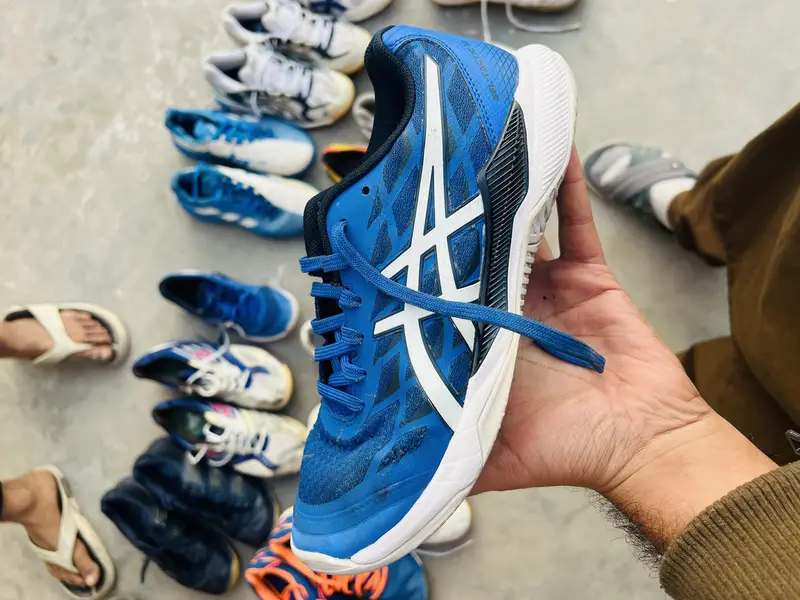 Men’s Lightweight Sports Shoes with Cushioned Sole